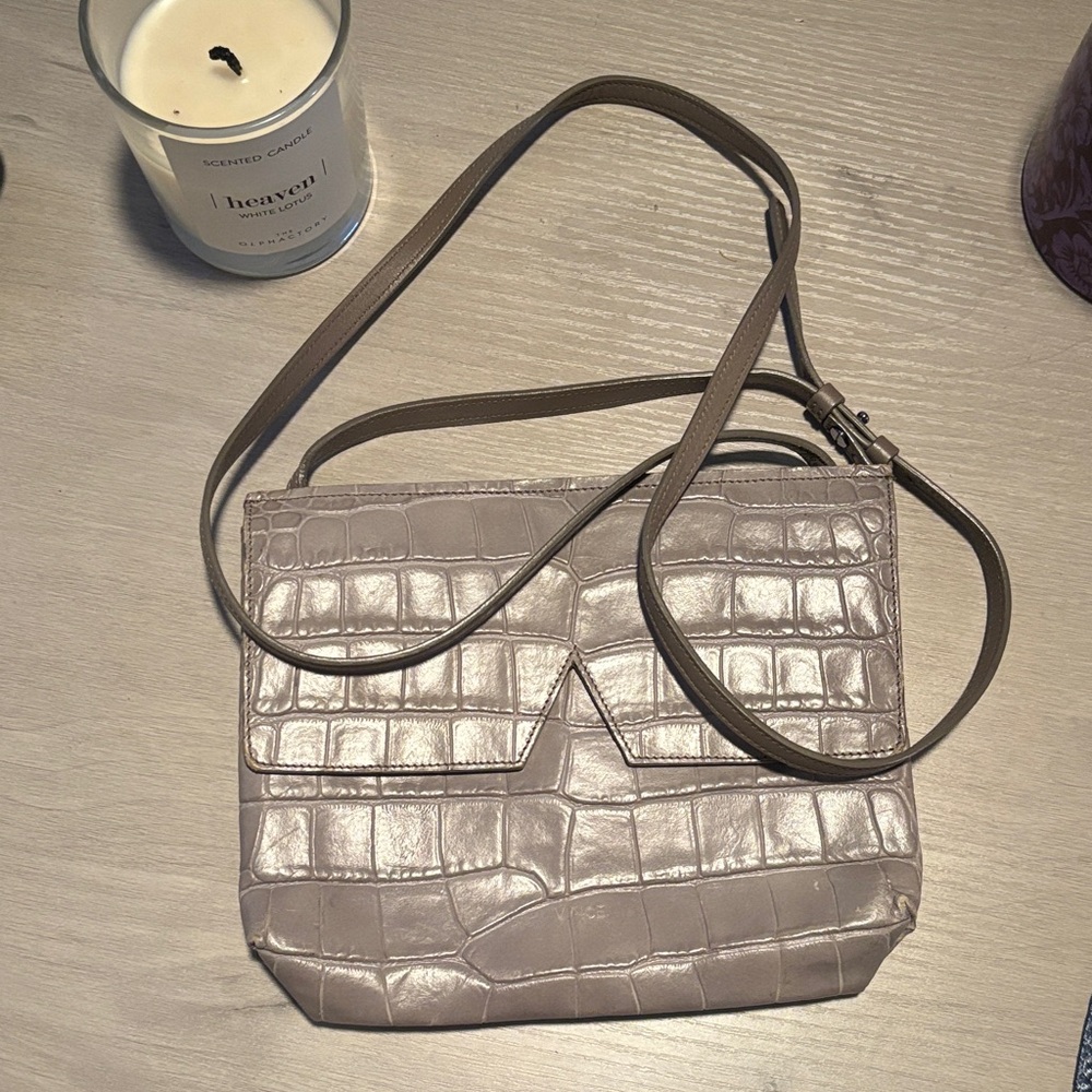 Croc-Embossed Crossbody Bag - Taupe